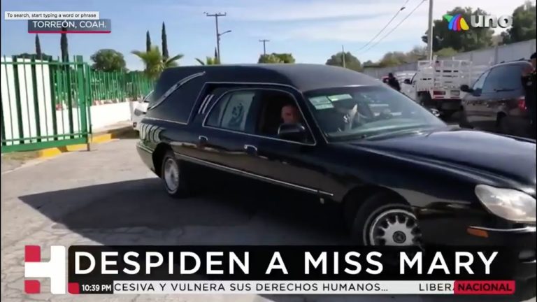 En Torreón se llevaron a cabo los funerales de la maestra y el alumno muertos por herida de bala