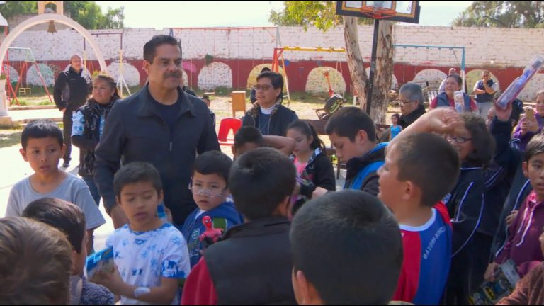 Los juguetes ayudan a los niños a detonar la imaginación y a socializar