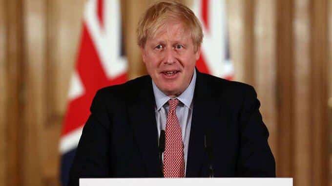 El primer ministro de Reino Unido, Boris Johnson, recibe el alta médica