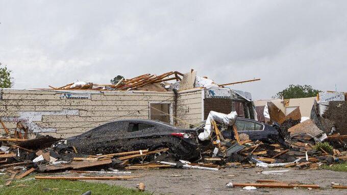Tornados en el sur de Estados Unidos dejan daños catastróficos