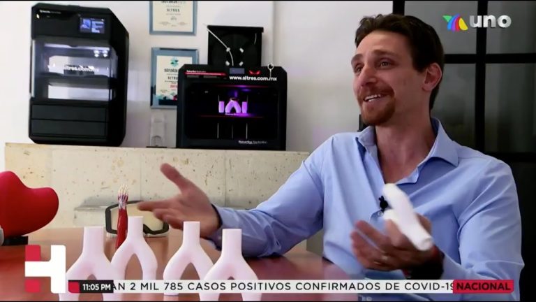Mexicanos solidarios ayudan creando insumos para cuerpos médicos durante emergencia sanitaria