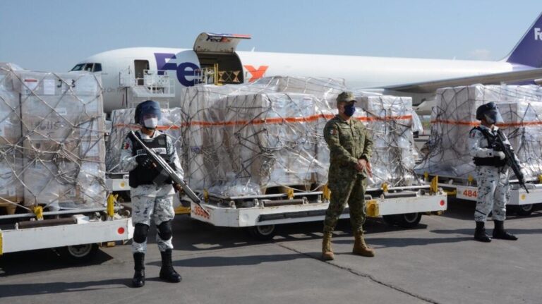 Aterriza primer cargamento vía FedEx con 211 ventiladores desde Estados Unidos