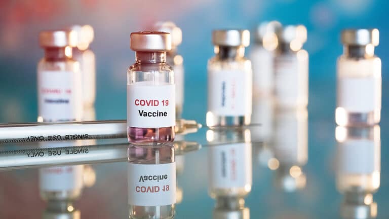 La vacuna contra el COVID-19 y el nuevo orden mundial
