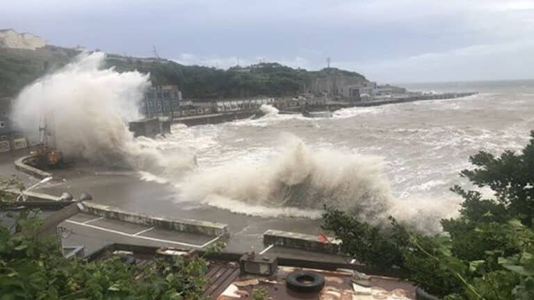 El tifón “Haishen” golpea el sur de Japón