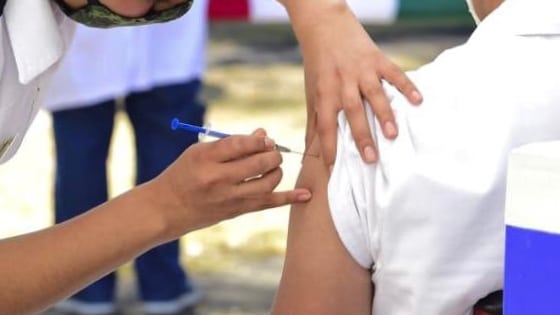 25 mexicanos vacunados contra Covid-19 presentaron reacción grave; Secretaría de Salud