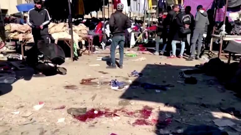 Ataque terrorista en Bagdad deja 32 muertos y más de 100 heridos