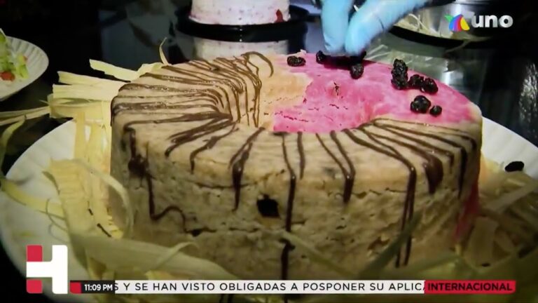 Joven emprende negocio en donde cualquier platillo se convierte en rosca