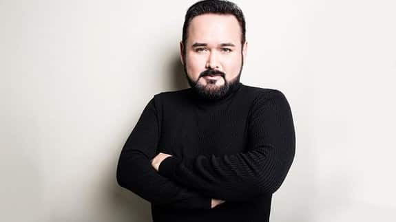 Mexicano Javier Camarena es reconocido como Mejor Cantante Masculino en los Premios Ópera
