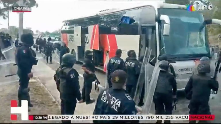 Casetas en Chiapas tomadas por normalistas fueron liberadas por la policía; hay 95 detenidos