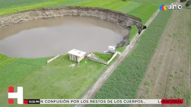 Sigue creciendo el socavón en Puebla; autoridades amplían el perímetro de seguridad a un kilómetro