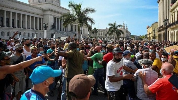 OEA condena al gobierno de Cuba por llamar a civiles a la confrontación