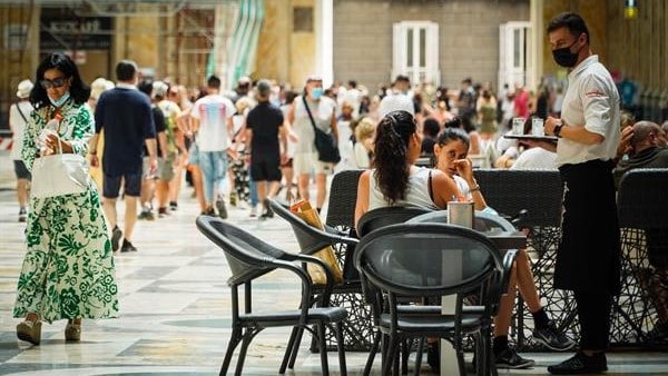 Italia pedirá certificado sanitario a partir de agosto para entrar a bares y restaurantes