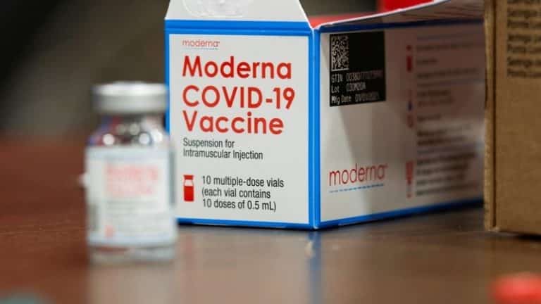 Suecia y Dinamarca restringen el uso de la vacuna de Moderna contra Covid-19