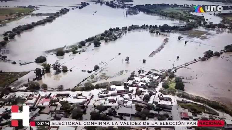 Mas de 100 viviendas afectadas tras desbordamiento de río y presa en Tequisquiapan, Querétaro