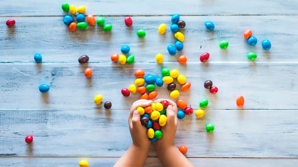 España prohibirá la publicidad de dulces y bebidas azucaradas para niños