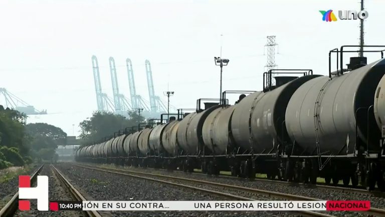 Suman 81 días de bloqueo en las vías del tren en Lázaro Cárdenas; toneladas de mercancías detenidas