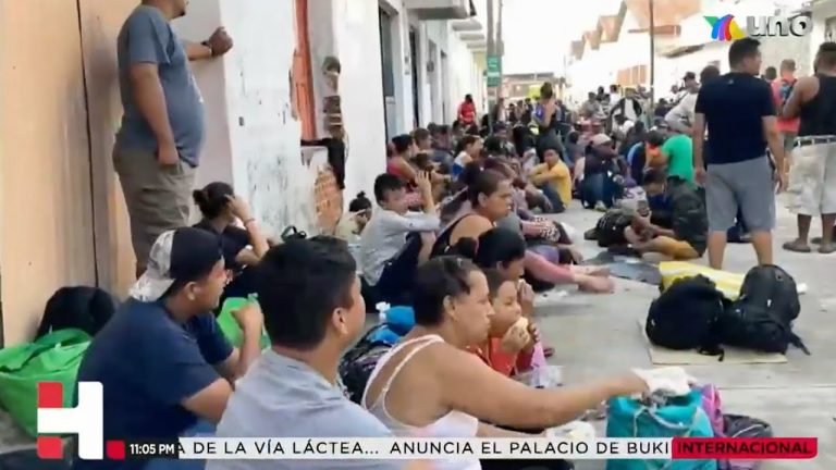 Caravana migrante continúa su avance por México en su ruta hacia Estados Unidos; están cansados