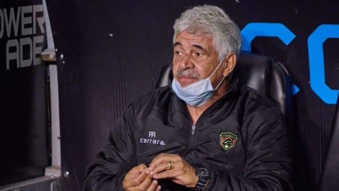 “Tuca” Ferreti deja de ser el director técnico de Bravos de Ciudad Juárez