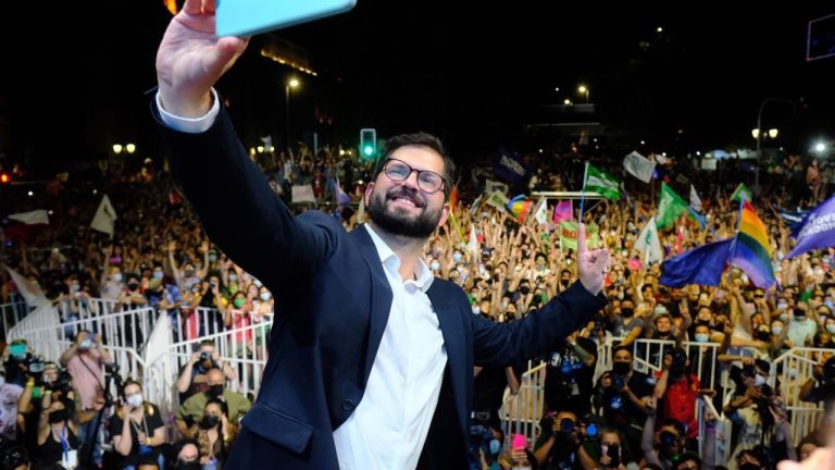 Gabriel Boric gana segunda vuelta de elección en Chile; será el presidente más joven
