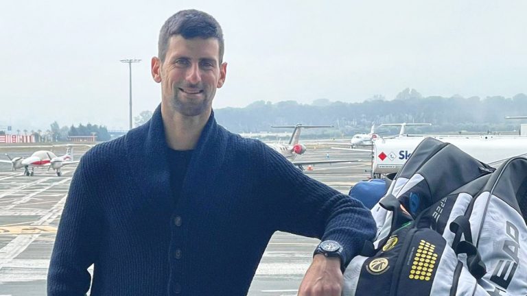 Francia advierte que Novak Djokovic no estará en Roland Garros si no se vacuna