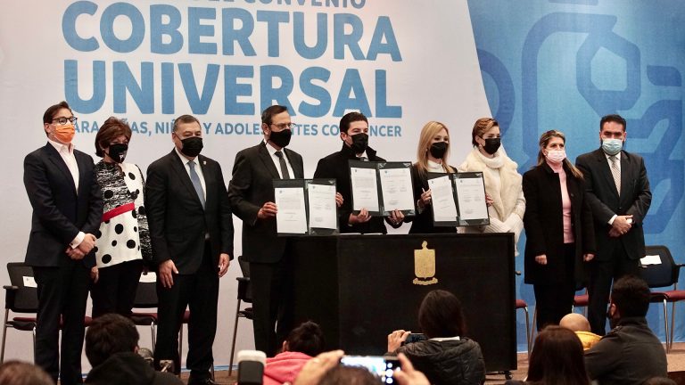 Dará Nuevo León cobertura universal gratuita a niños y adolescentes con cáncer