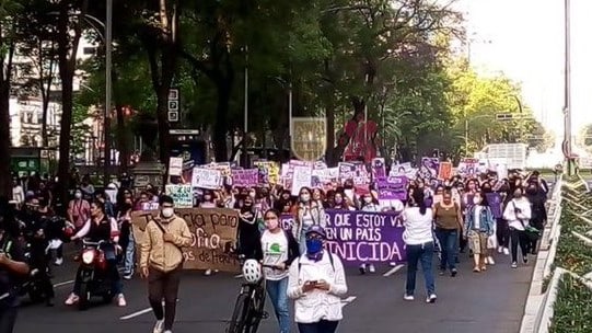 Familiares y amigos realizan marcha por feminicidio de Sofía Morales en CDMX