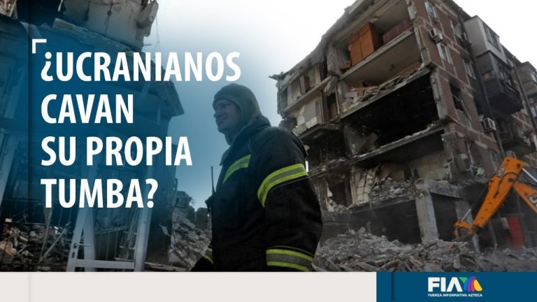 Rusos obligan a residentes de Ucrania a cavar fosa común, revelan tomas aéreas