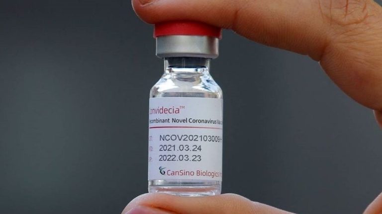 OMS aprueba uso de emergencia de la vacuna CanSino contra Covid-19