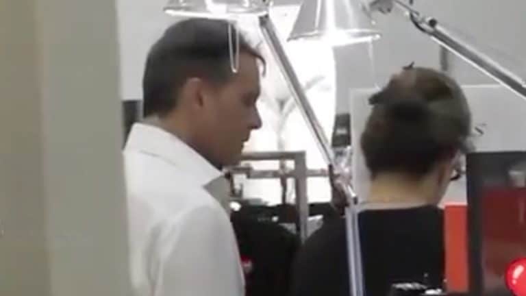 Reaparece Luis Miguel rejuvenecido en centro comercial de Miami, Florida