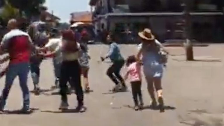 Pobladores y turistas en Jalisco viven momentos de pánico por tiroteo
