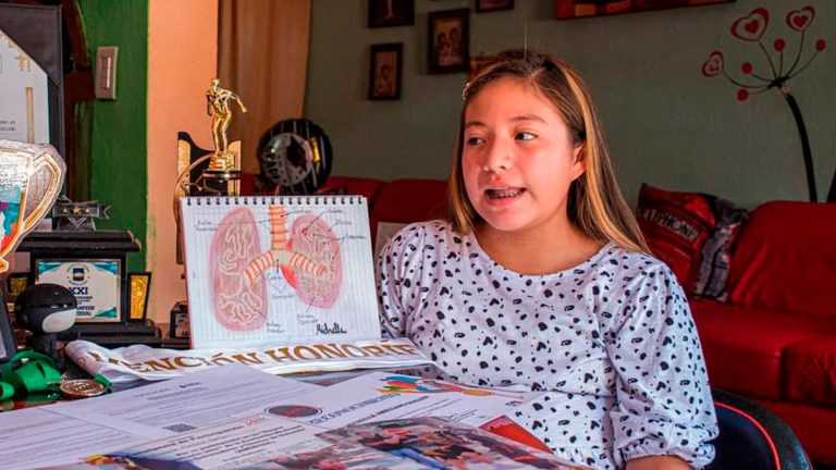 Michelle Arellano, niña genio mexicana, estudiará medicina en EUA a sus 10 años