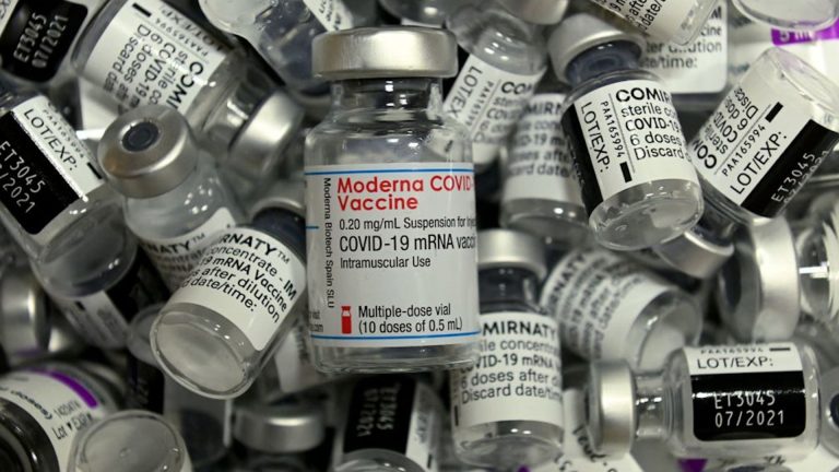 Laboratorio Moderna demanda a Pfizer por patente de la vacuna de Covid-19