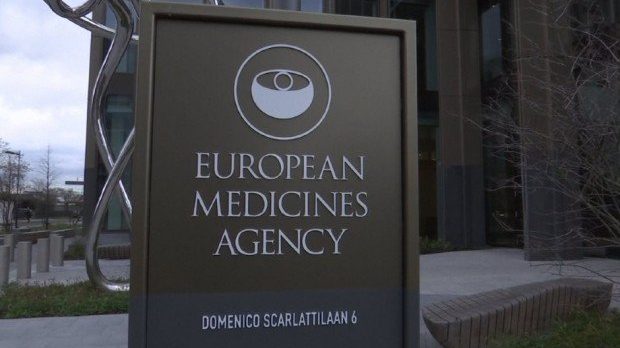 Europa autoriza vacunas de Pfizer y Moderna contra la variante Ómicron
