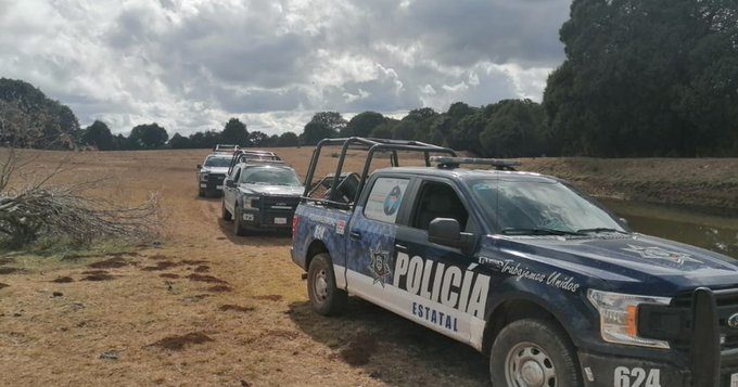 Camionetas de la policía patrullan en el estado de Zacatecas