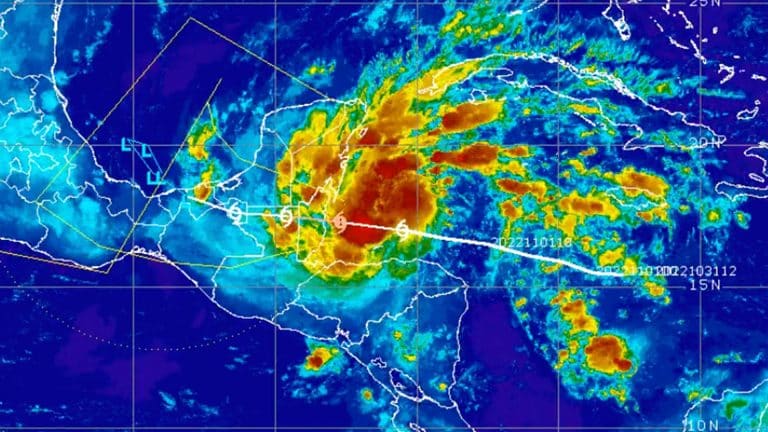 “Lisa” se fortalece a huracán categoría 1; tocará tierra en Belice en las próximas horas