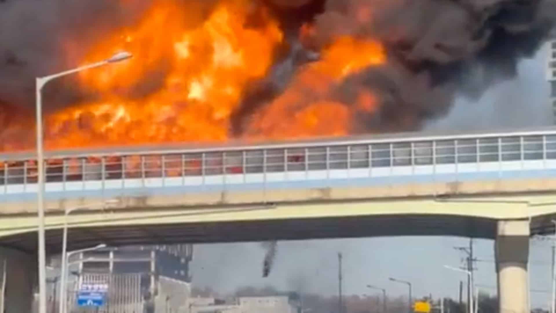 Incendio en túnel en autopista de Corea del Sur deja varios muertos y heridos