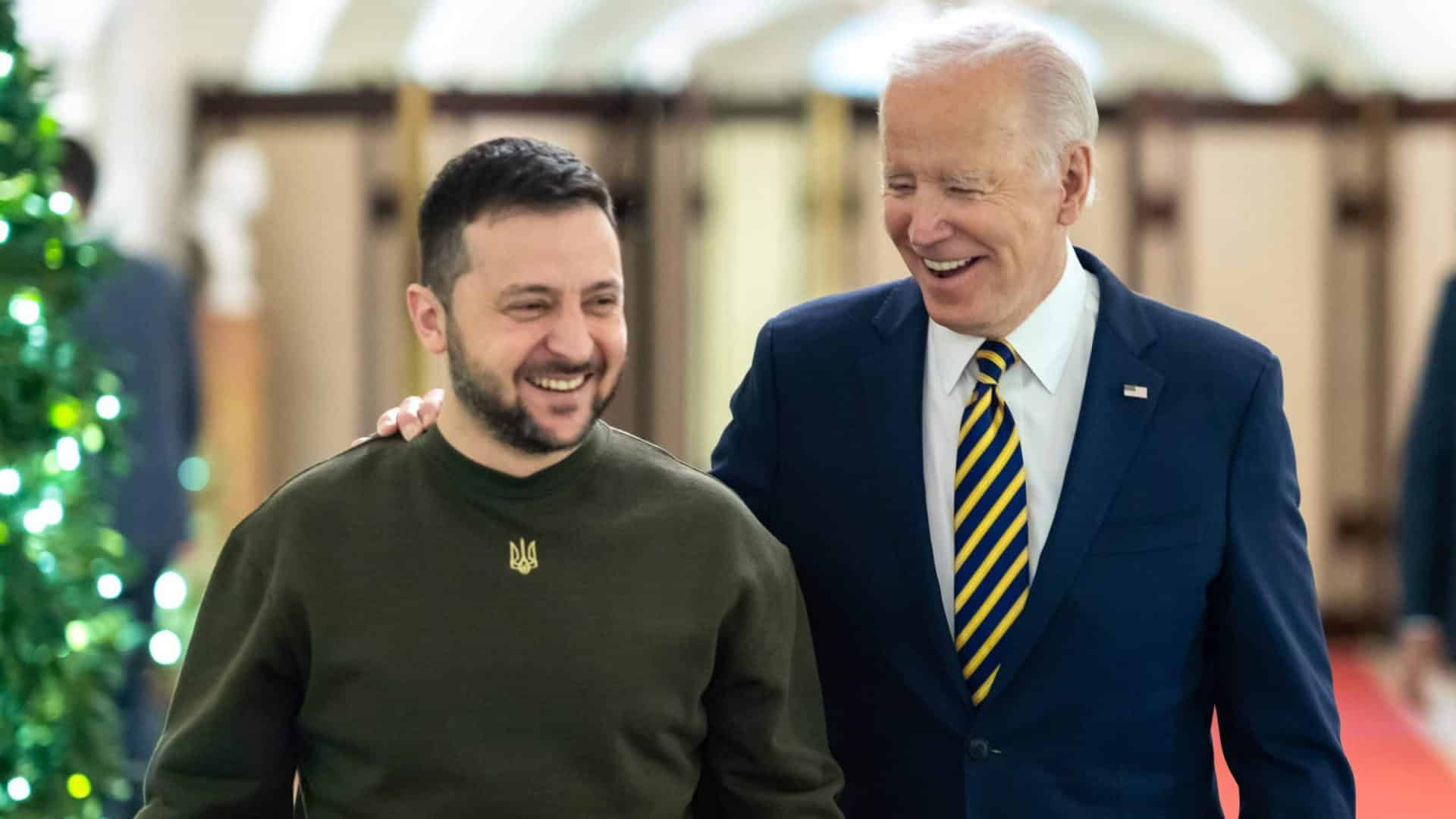 El presidente de Ucrania, Volodimir Zelensky, se reunió con su homólogo Joe Biden