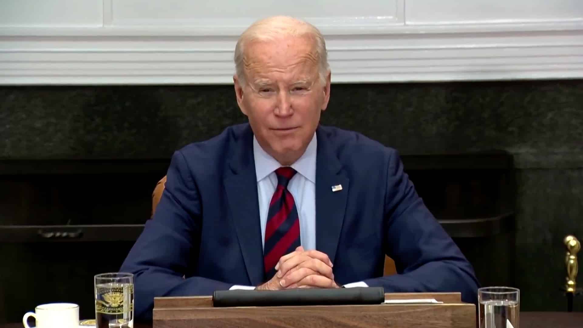 Joe Biden pide prohibir armas de asalto tras últimos tiroteos en California