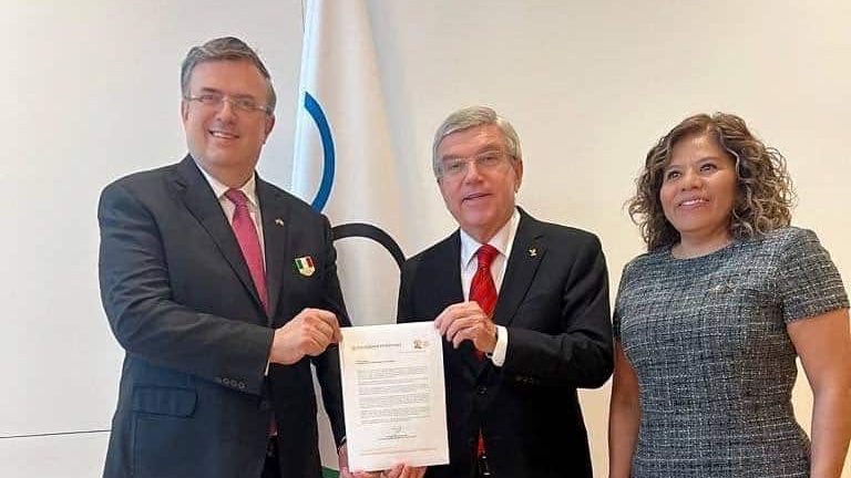 México entrega carta al Comité Olímpico Internacional para organizar los Juegos Olímpicos