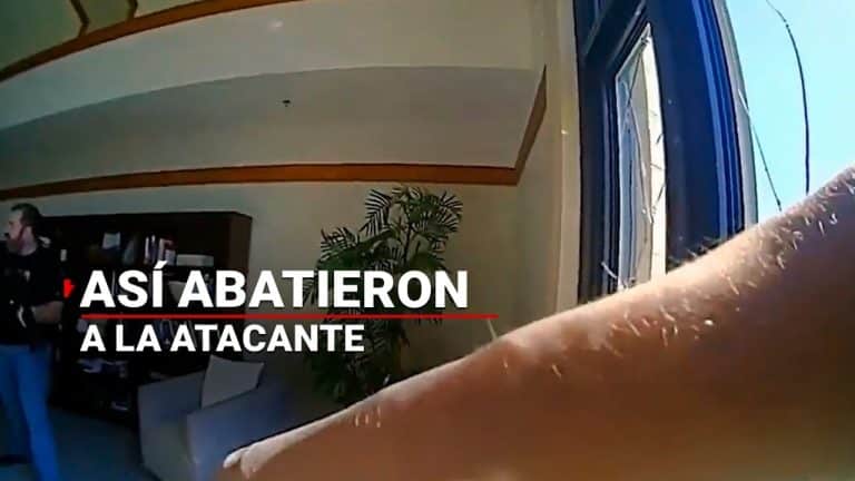 Cámaras de los policías grabaron el momento exacto en el que un grupo de agentes abaten a una atacante en EUA
