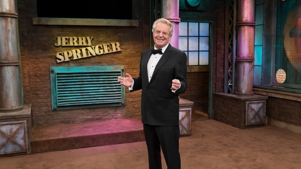Fallece el legendario presentador de televisión estadounidense Jerry Springer.