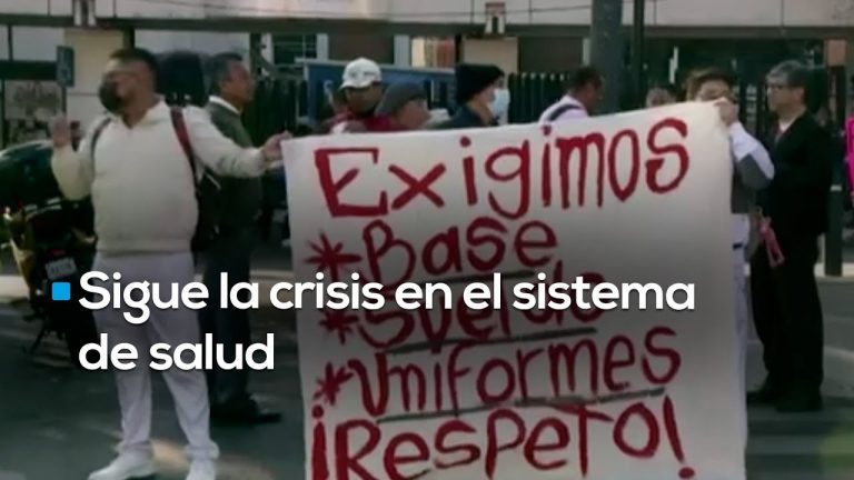 Personal médico protesta por falta de pagos